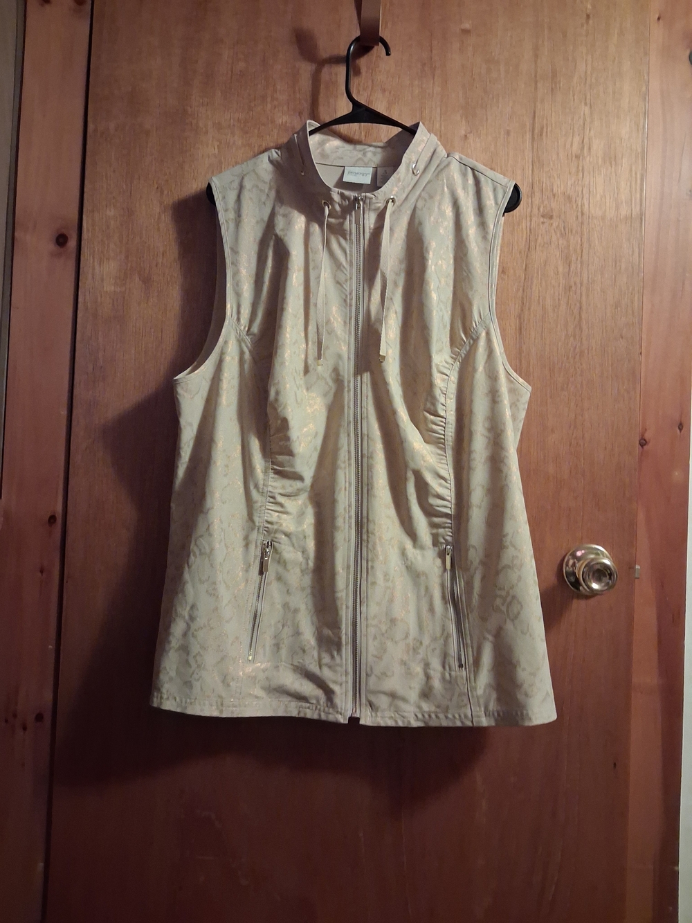 Sleeveless Zip-Front Vest in Light Cream by Unknown Brand. NWT